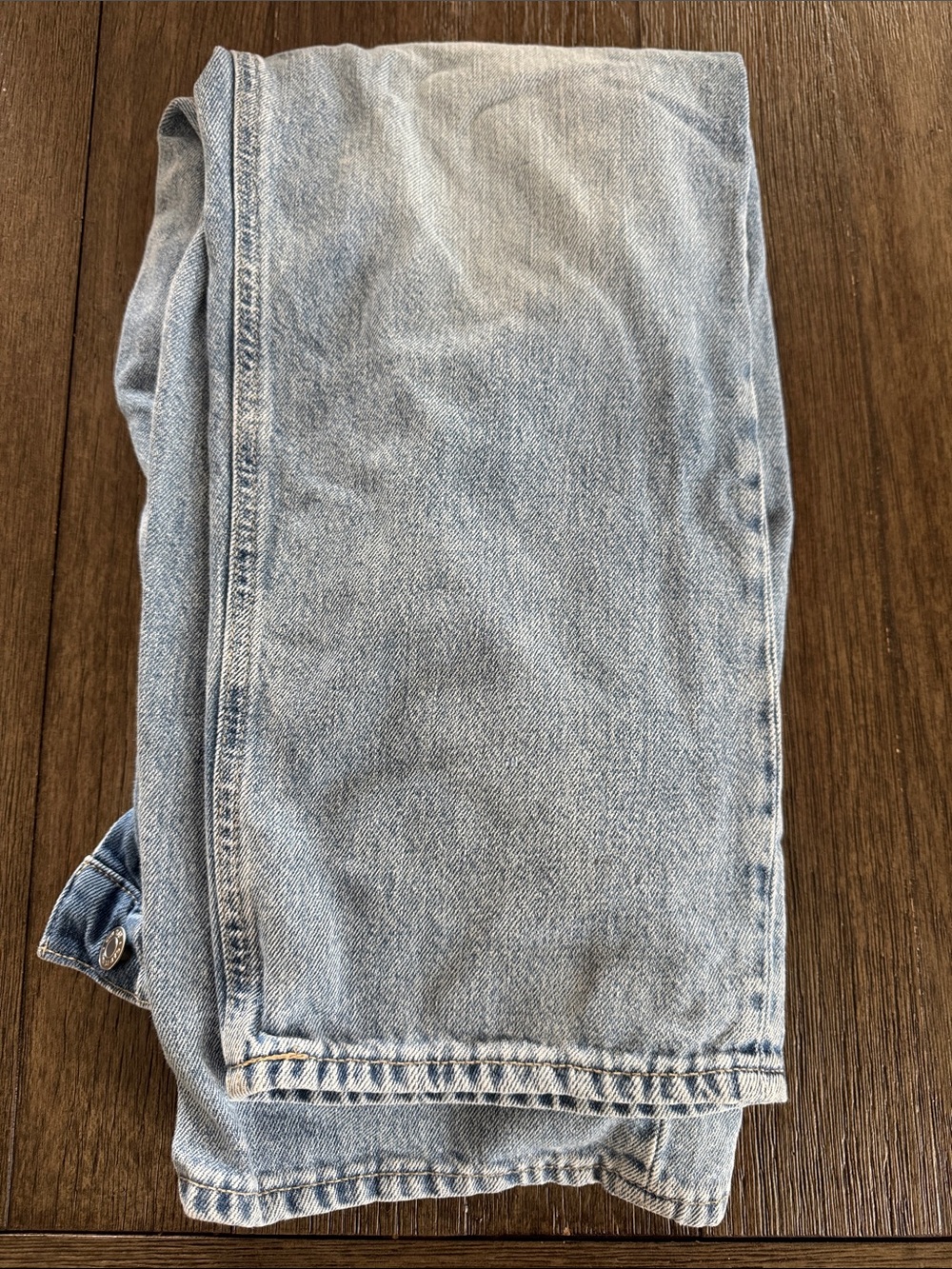 GAP Supersoft Relaxed Straight Crop Jeans - Picture 2 of 4